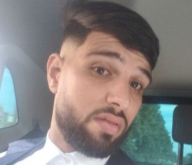 Salim-deraj, 27, Algiers