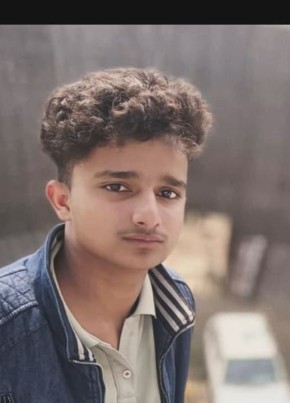 Zeesu, 18, India, Bānsi