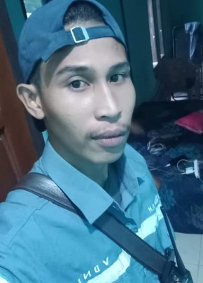 Irfon Septianto, 30, Indonesia, Kota Kendari