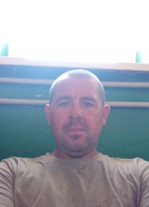 Sergey, 42, Russia, Krasnoperekopsk