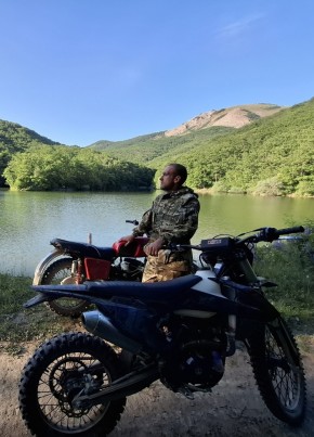 Denis, 29, Russia, Morskoye