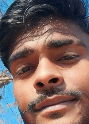 Dheeraj, 18, India, Kulu