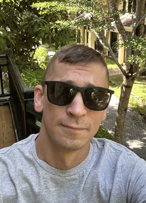 Илья из Москвы 38 лет