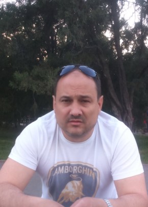 миша из Таганрога 52 года