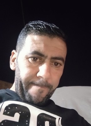 Karim alabain, 48, People’s Democratic Republic of Algeria, Oran