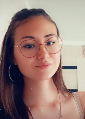 Ангелина из Курска 18 лет