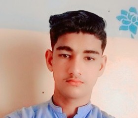 Kashif, 24, Jalalpur Pirwala
