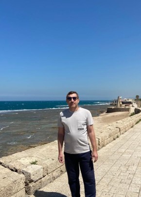 Oleg, 50, Israel, Haifa