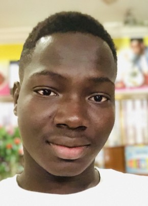 Sana Salam, 25, Burkina Faso, Bobo-Dioulasso