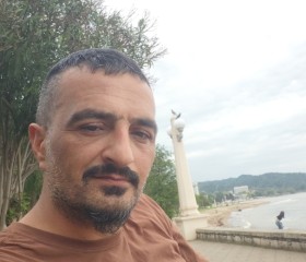 Emrah, 40, Sokhumi