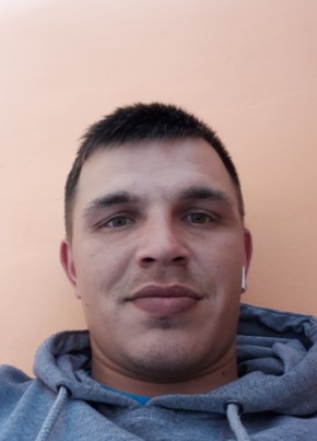 Виталий, 35, Россия, Губаха