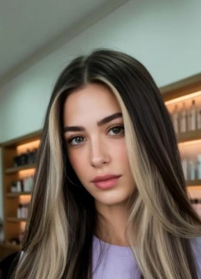 Ангелина из Горячого Ключа 18 лет