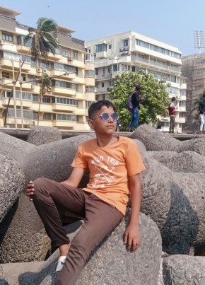 Pravin, 18, India, Mumbai