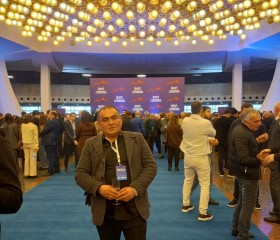 Vahagn, 48, Step anavan