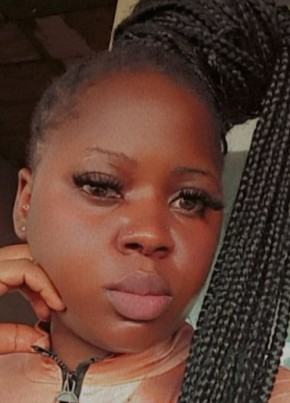 Bianca Fon, 29, Cameroon, Douala