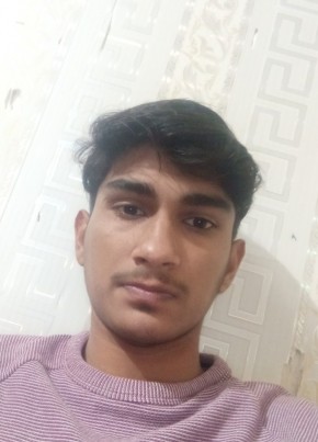 Junaid, 18, پاکستان, صادِق آباد