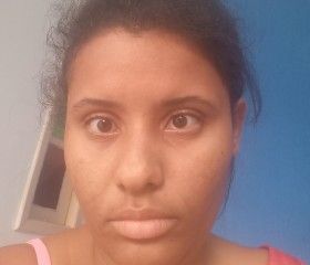 Vitoria, 23, Sao Pedro da Aldeia