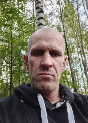 Анатолий из Тихвина 45 лет