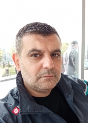 Ege, 45, Türkiye Cumhuriyeti, Ankara