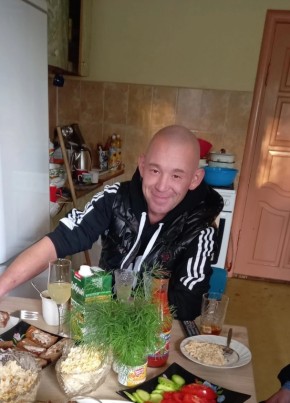 Dmitriy, 35, Russia, Pskov