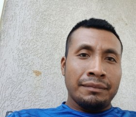 Luis, 31, Jackson (State of Tennessee)