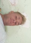 Daniel, 29, Havana