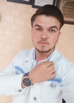Emre Çoban , 24, Türkiye Cumhuriyeti, Sivas