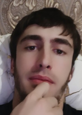 Адам из Агрыза 26 лет