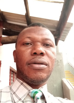 Uche, 36, Nigeria, Lagos