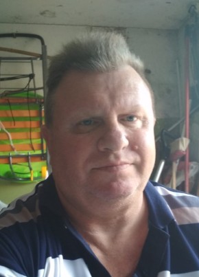 Виктор из Новомосковска 61 год