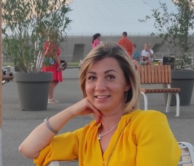 Yana, 44, Moscow
