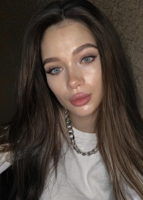 Полина из Москвы 24 года