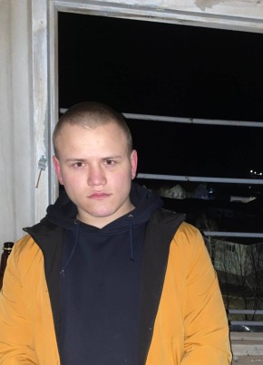 Александр из Оренбурга 18 лет