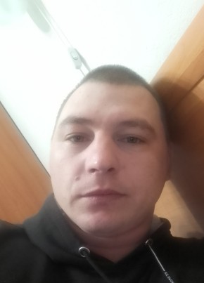 Евгений, 33, Россия, Псков