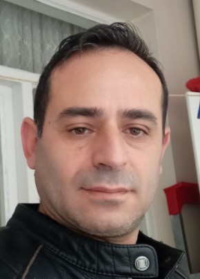 Orhan, 43, Türkiye Cumhuriyeti, Bahçelievler
