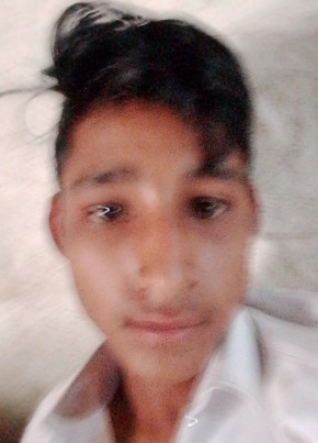 Sumit, 18, India, Ashta (Madhya Pradesh)