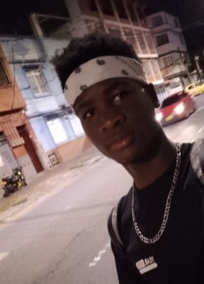 Jhon из Pereira 18 лет