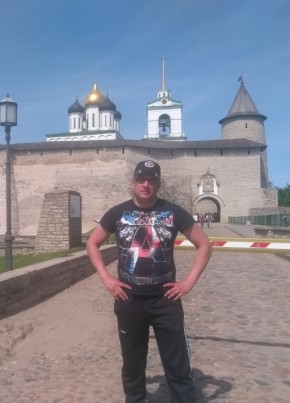 Антон, 37, Россия, Мончегорск