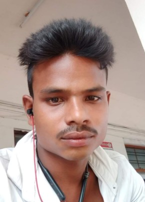 Ganesh Biswas, 24, India, Mālkāngiri