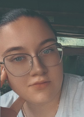 Екатерина из Сафоново 21 год