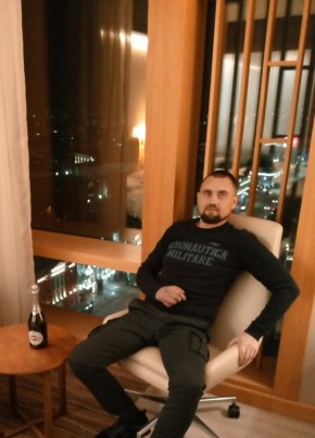 Анатолий, 37, Россия, Воронеж