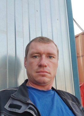 Максим, 42, Россия, Красноармейская