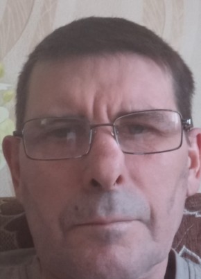 Александр, 60, Россия, Коренево