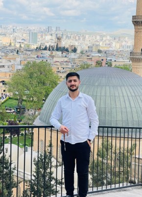 Mehmet Demir, 21, Türkiye Cumhuriyeti, Gaziantep