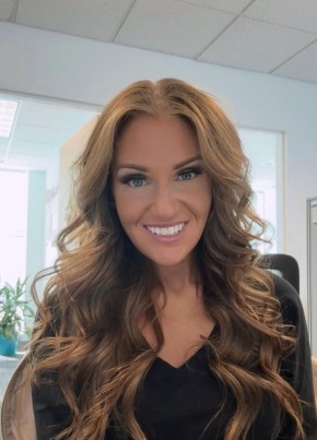 Alyssa из Edison 34 года