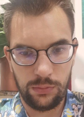 Max, 33, France, Le Havre