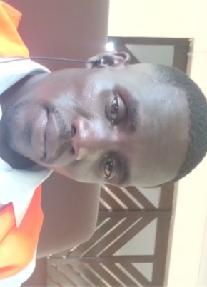 Kevin Wilson, 34, Kenya, Mombasa