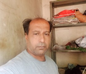 Yogesh. Bhundiya, 59 лет, Upleta