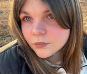 Polina, 18, Saint Petersburg