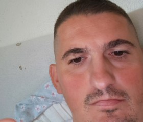 Ili, 18, Prizren